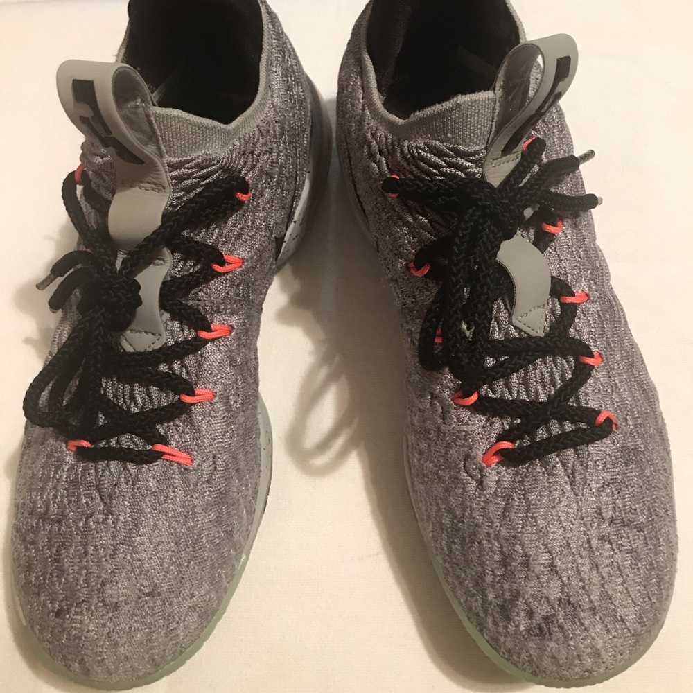 Lebron XV Low Melon.